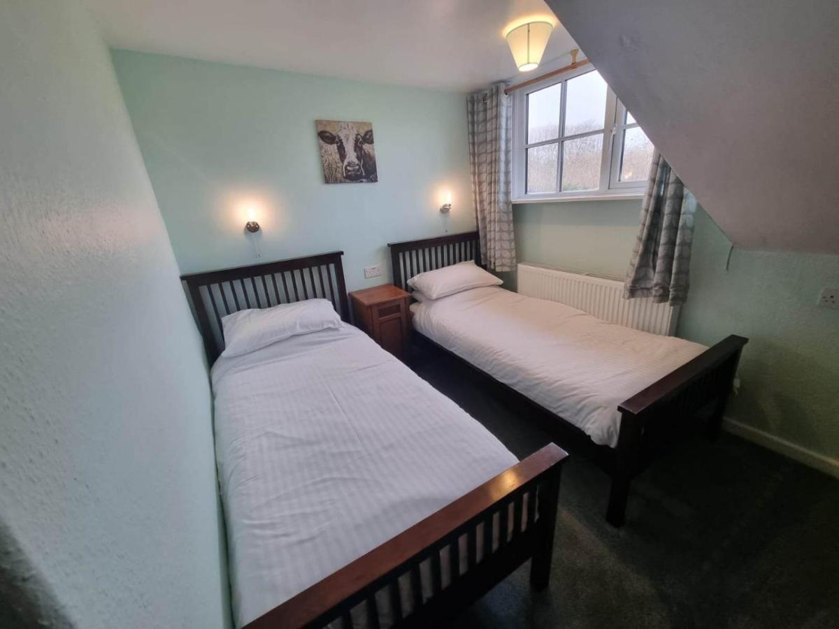 The Harp Inn Glasbury 外观 照片